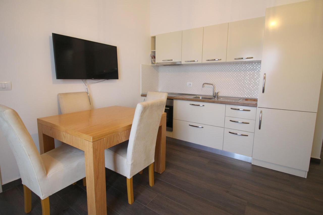 Sunrise Luxury Apartments Sarandë Exteriör bild