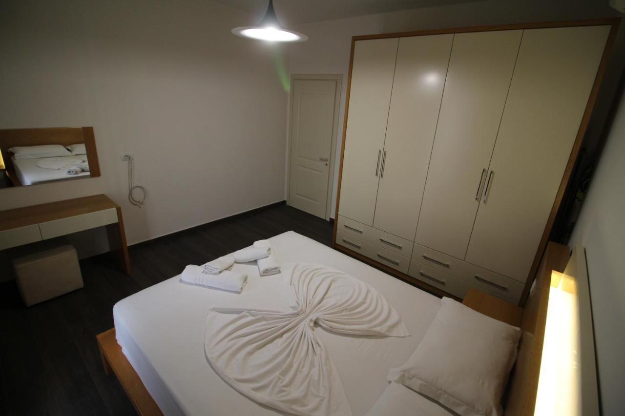 Sunrise Luxury Apartments Sarandë Exteriör bild