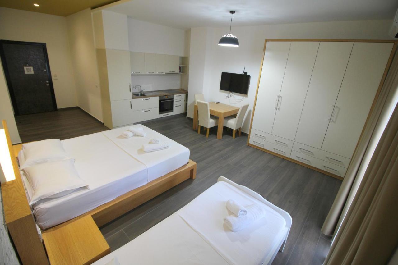Sunrise Luxury Apartments Sarandë Exteriör bild