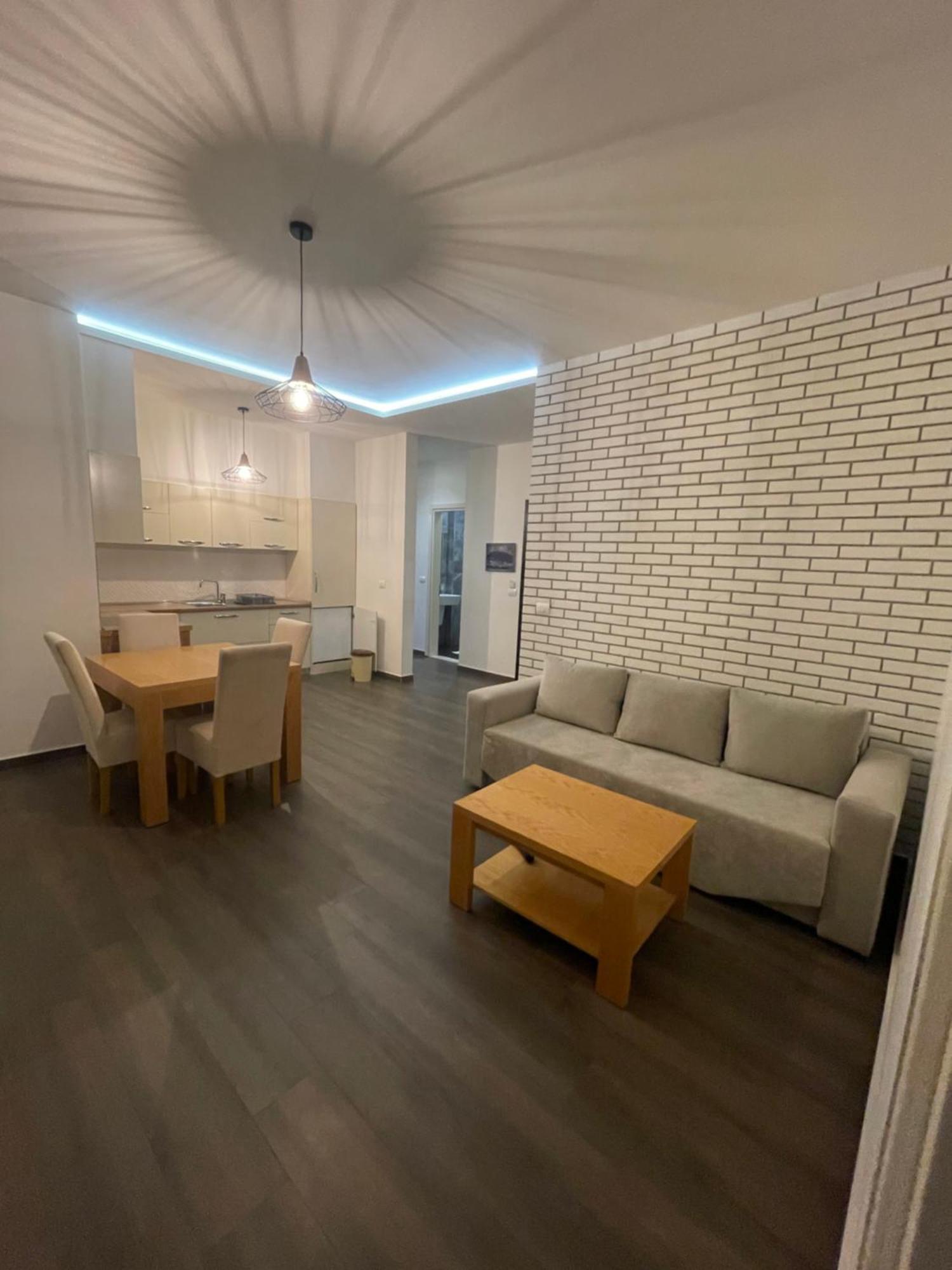 Sunrise Luxury Apartments Sarandë Exteriör bild