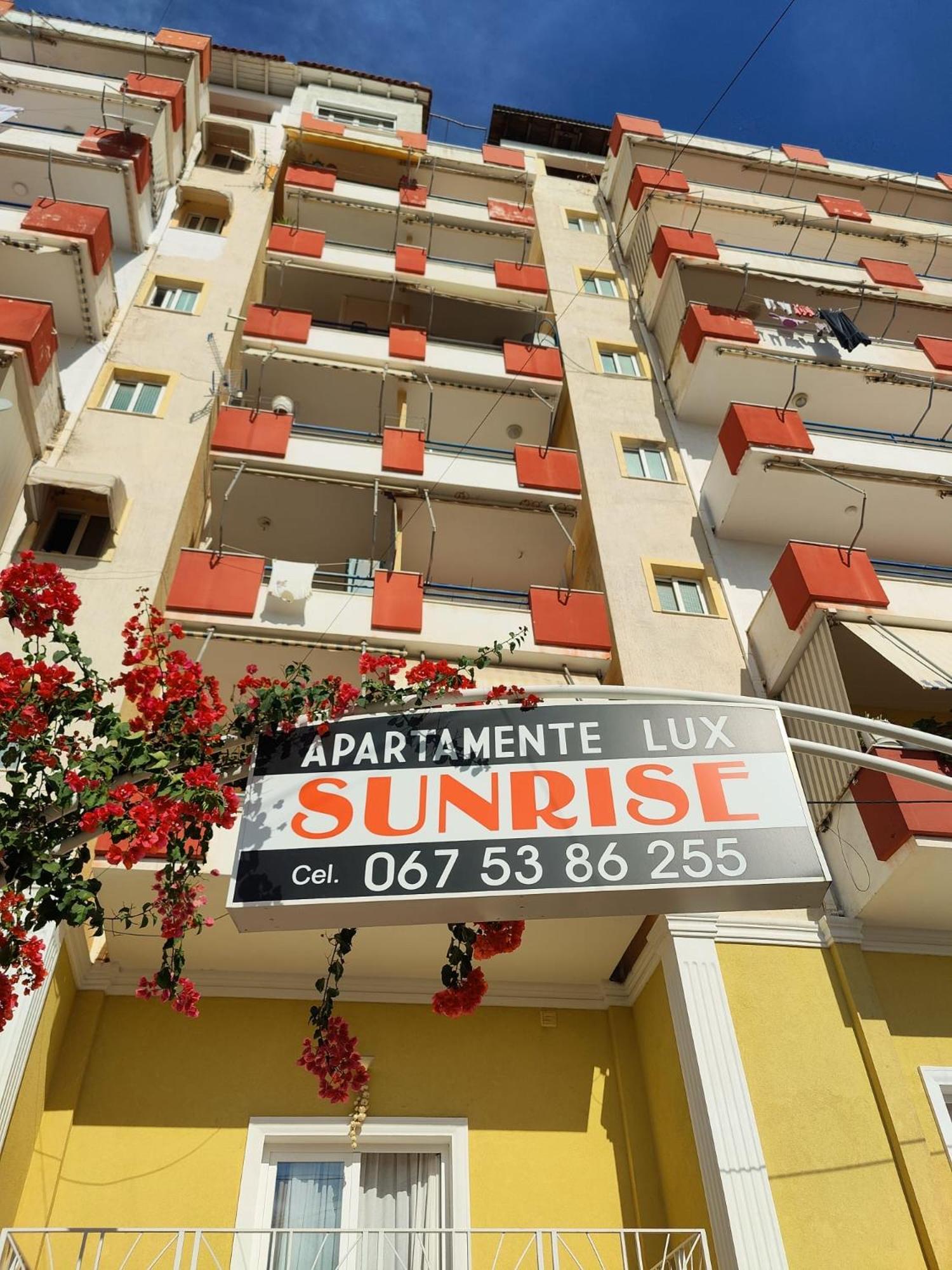 Sunrise Luxury Apartments Sarandë Exteriör bild