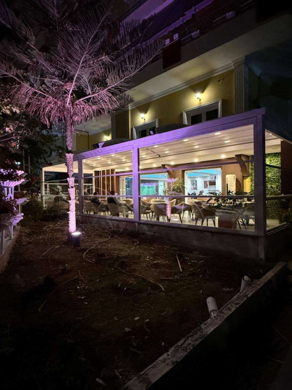 Sunrise Luxury Apartments Sarandë Exteriör bild