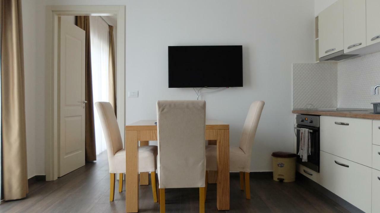 Sunrise Luxury Apartments Sarandë Exteriör bild