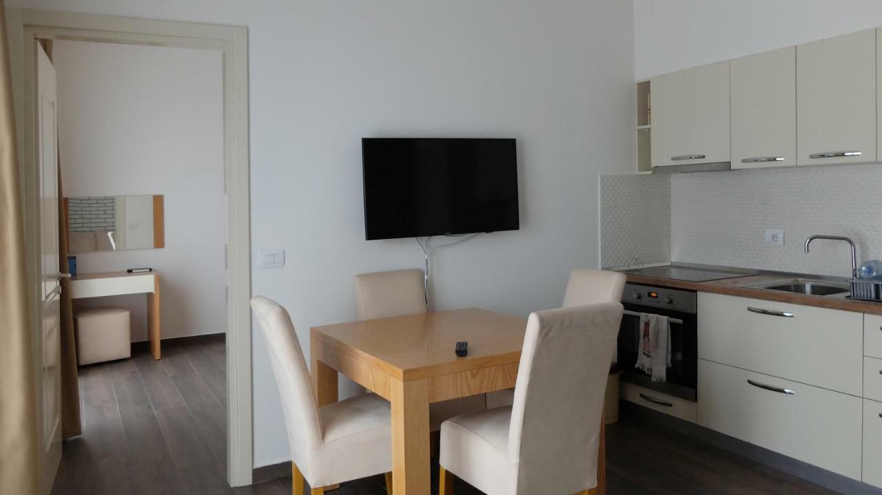 Sunrise Luxury Apartments Sarandë Exteriör bild